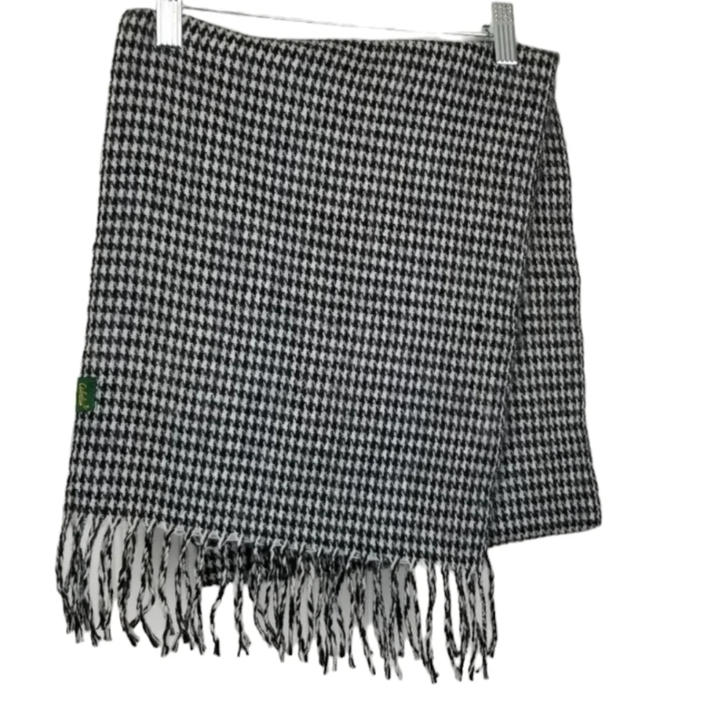 Cabela's Scarf Houndstooth Black White Twisted Fringe Soft Feel 12x60